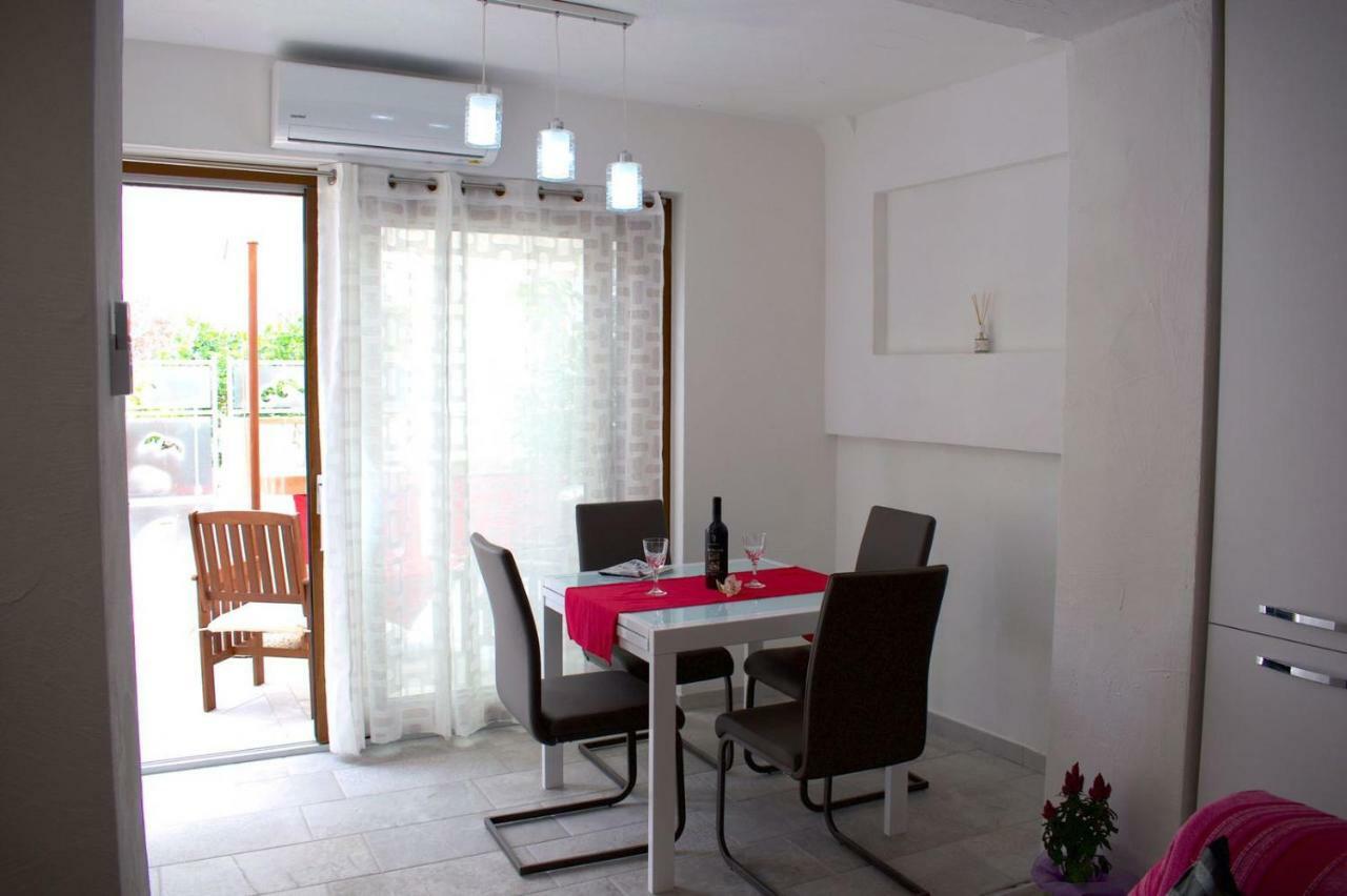 Purple Flower Suite Apartment Cala Gonone Kültér fotó